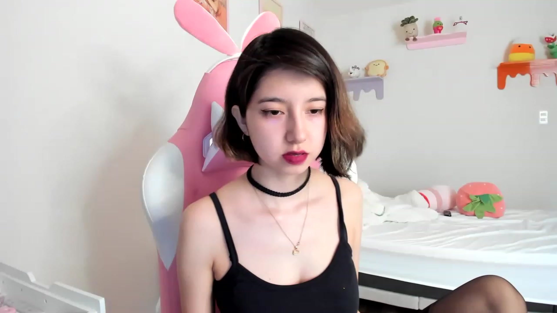 Gallery image thumbnail from Cherrycute666's myfreecams stream on, 05/13/2023, 20:39 image 15 of 20