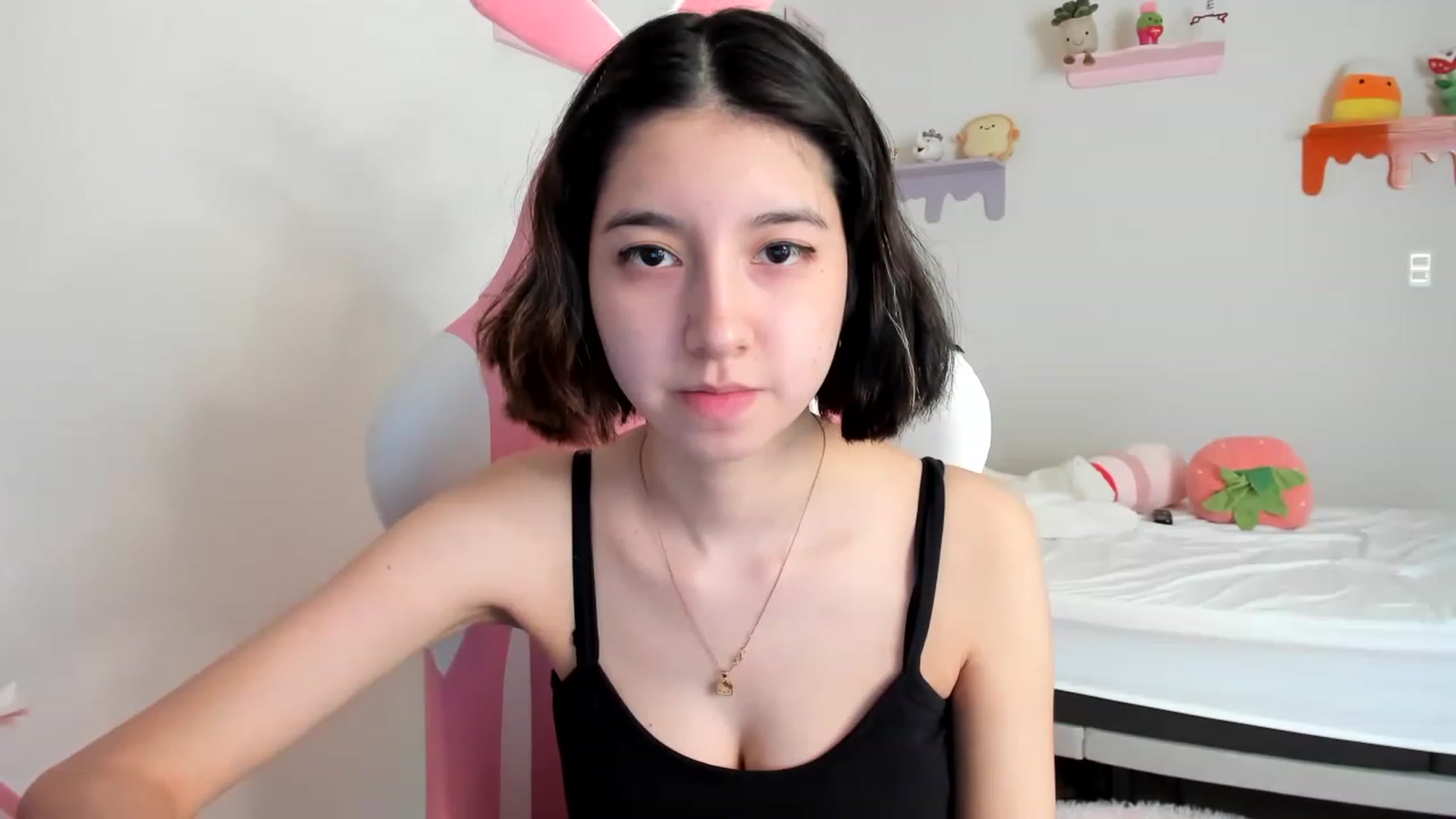 Gallery image thumbnail from Cherrycute666's myfreecams stream on, 05/13/2023, 20:39 image 3 of 20