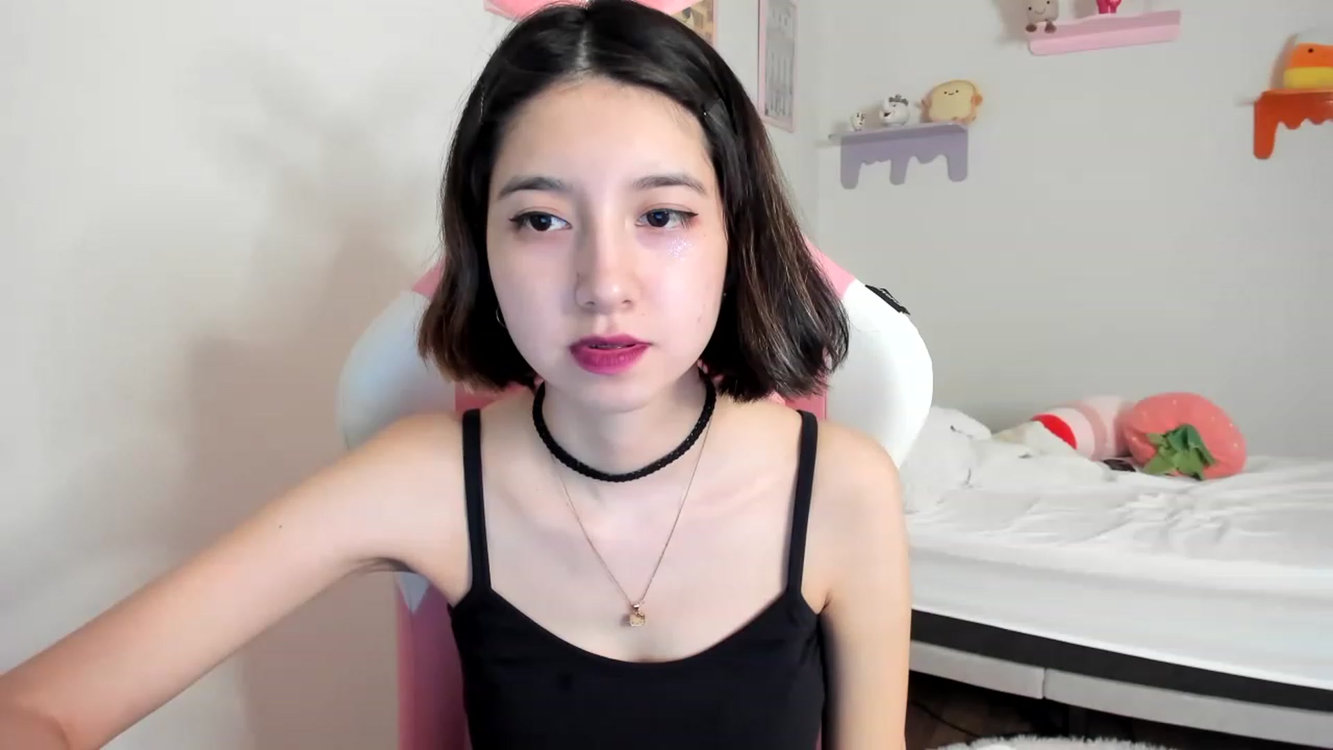 Gallery image thumbnail from Cherrycute666's myfreecams stream on, 05/13/2023, 22:58 image 17 of 20