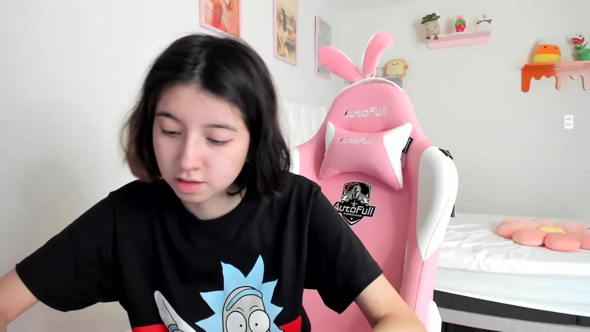 Gallery image thumbnail from Cherrycute666's myfreecams stream on, 05/14/2023, 22:29 image 10 of 20