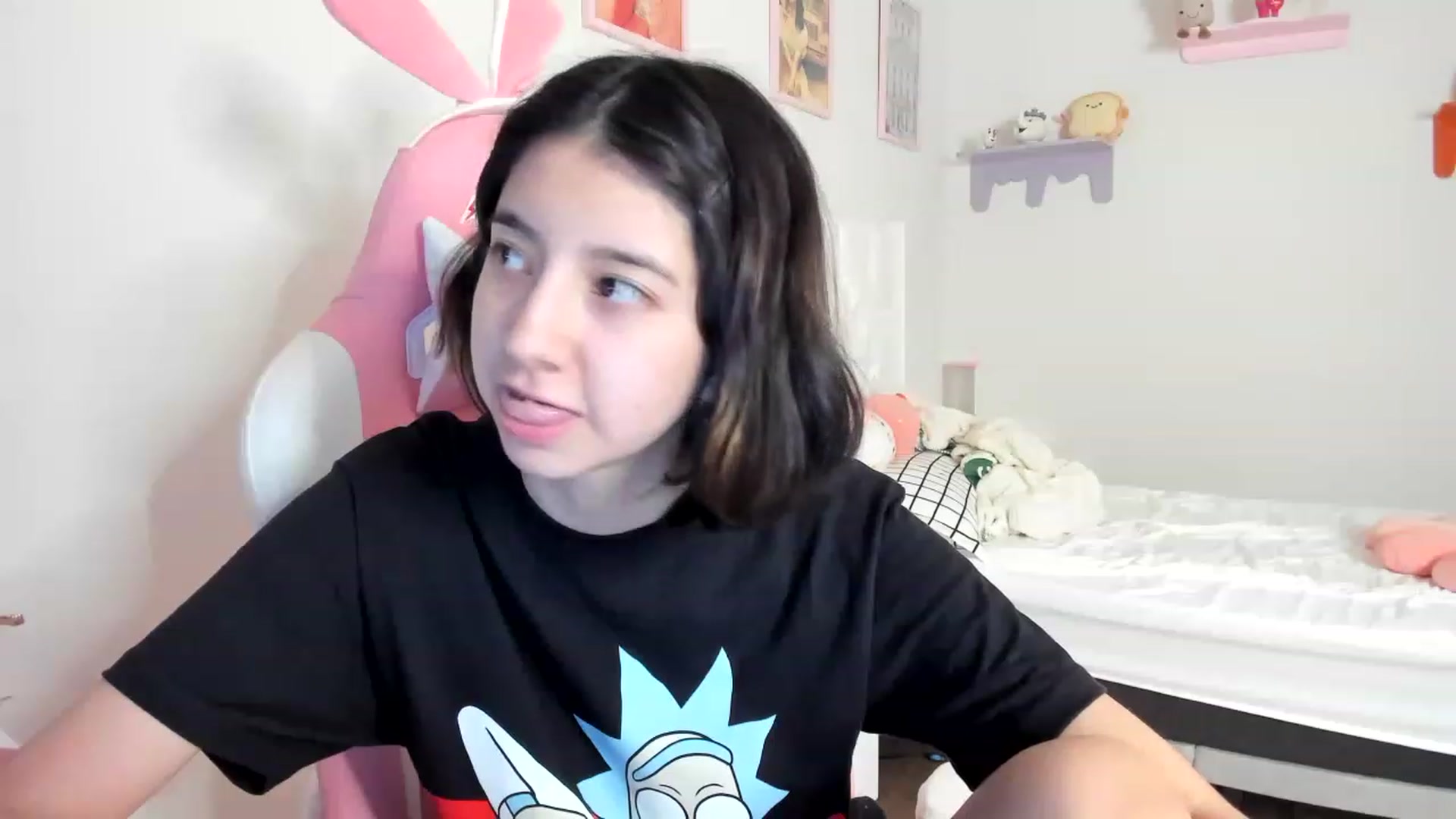 Gallery image thumbnail from Cherrycute666's myfreecams stream on, 05/15/2023, 24:02 image 9 of 20