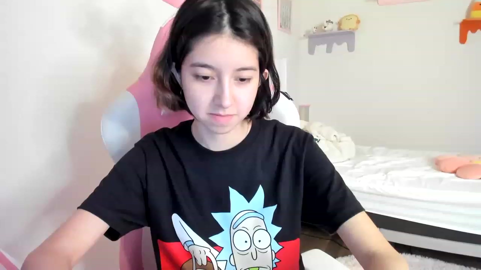 Gallery image thumbnail from Cherrycute666's myfreecams stream on, 05/15/2023, 24:02 image 14 of 20