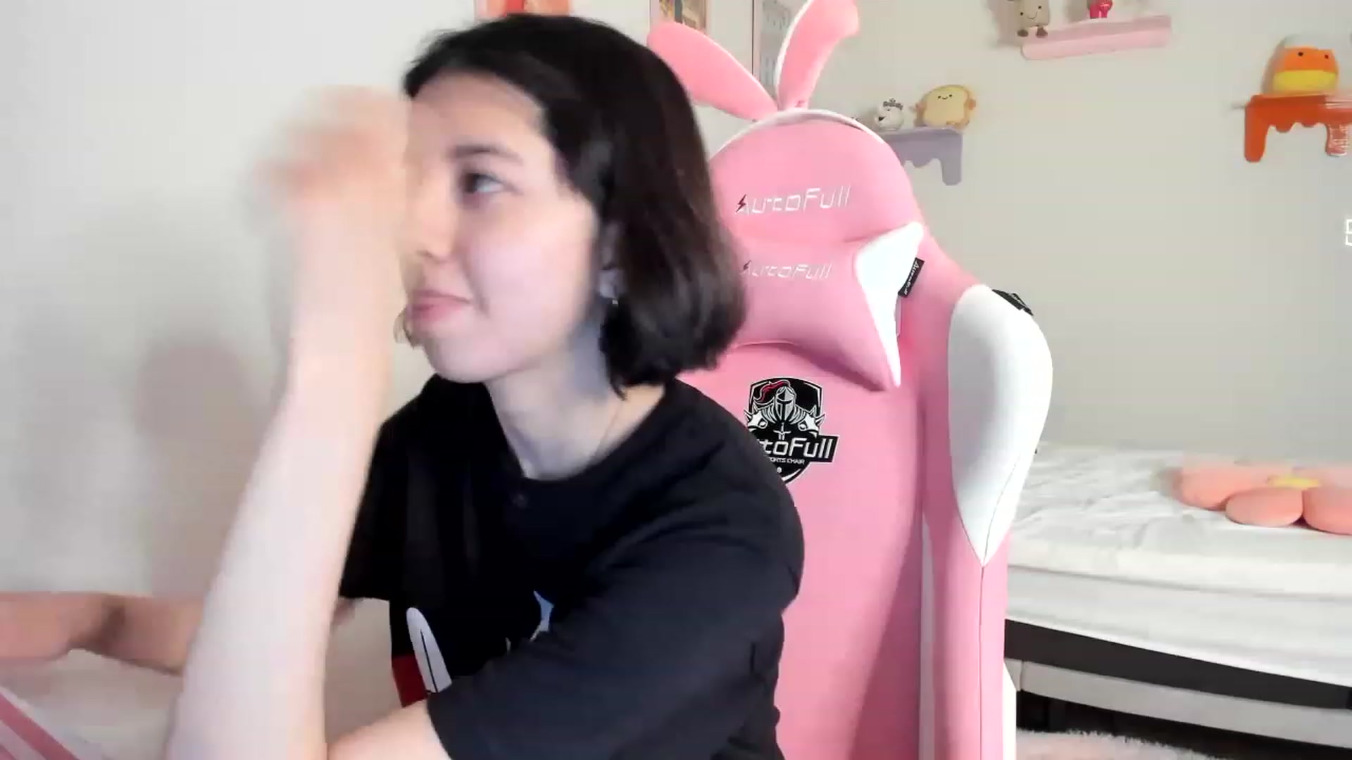 Gallery image thumbnail from Cherrycute666's myfreecams stream on, 05/15/2023, 04:16 image 3 of 20