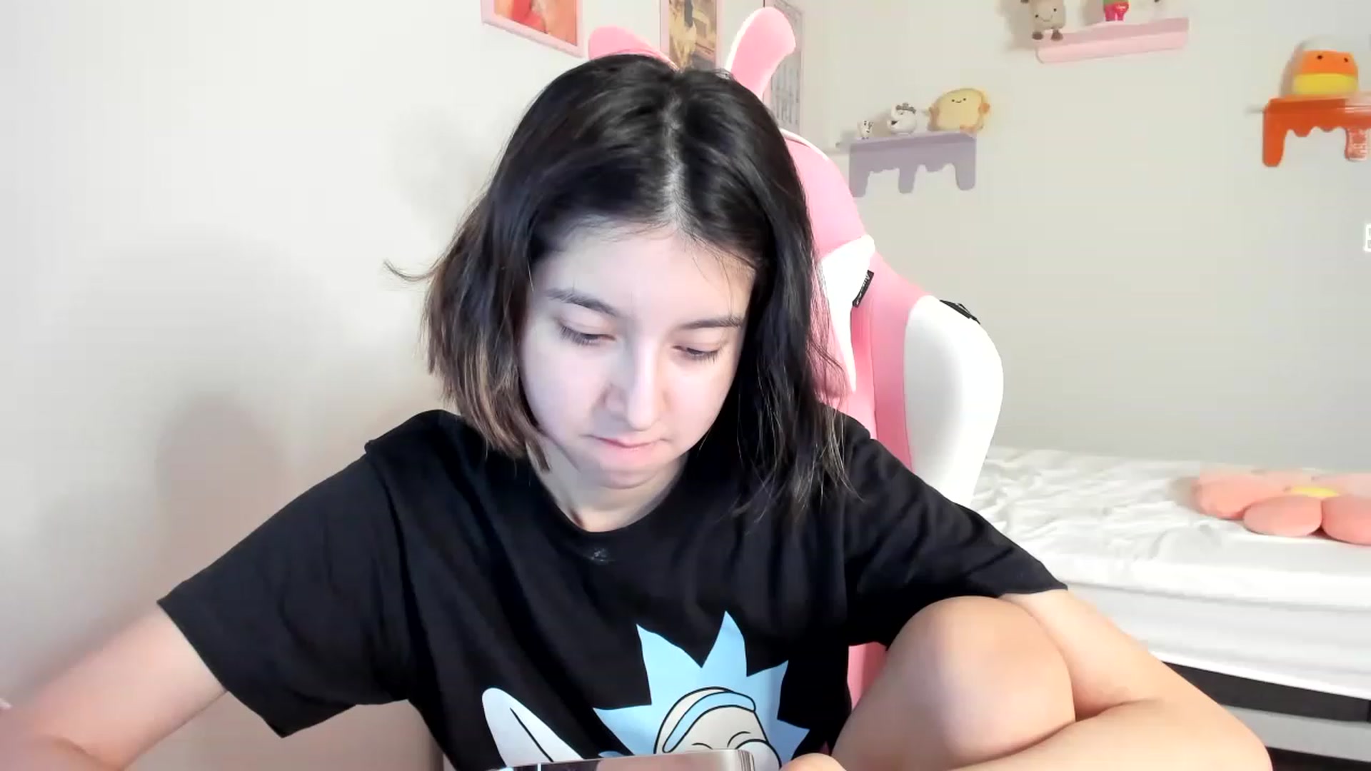 Gallery image thumbnail from Cherrycute666's myfreecams stream on, 05/15/2023, 04:16 image 5 of 20