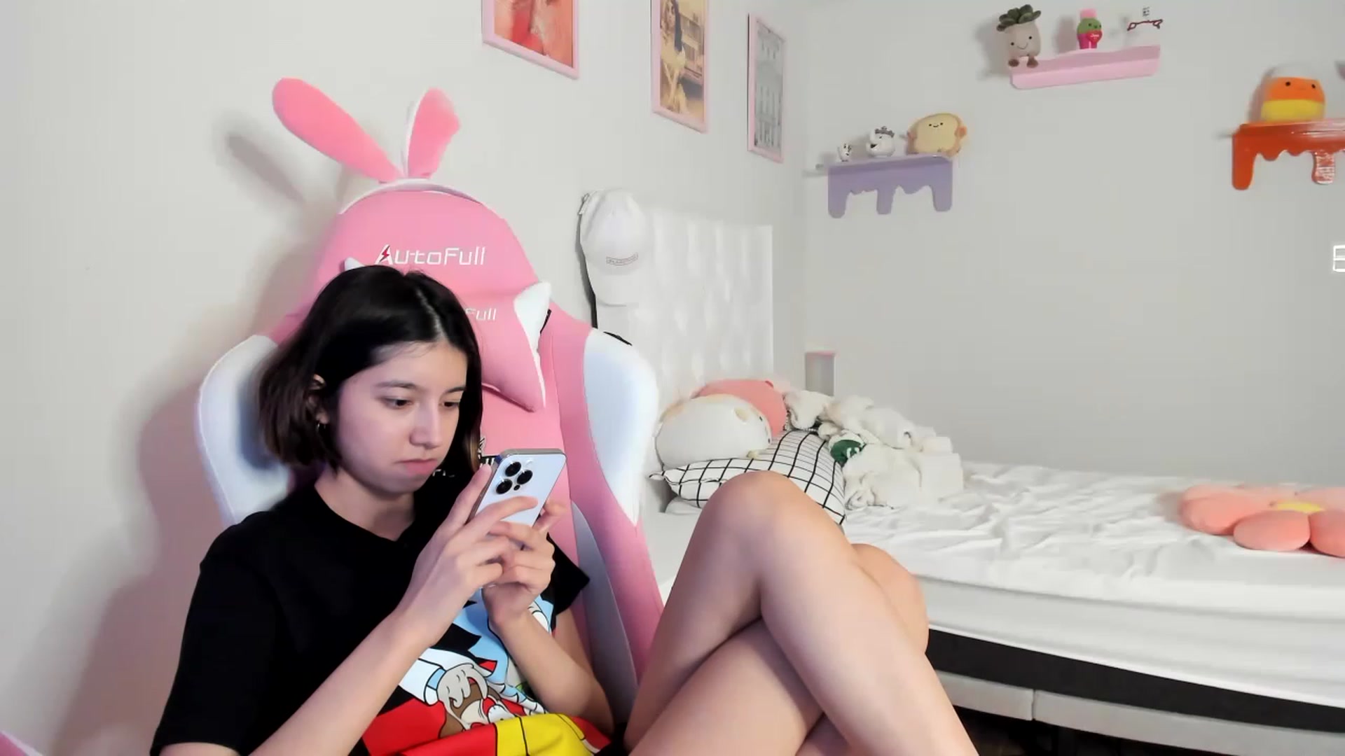 Gallery image thumbnail from Cherrycute666's myfreecams stream on, 05/15/2023, 05:24 image 11 of 20
