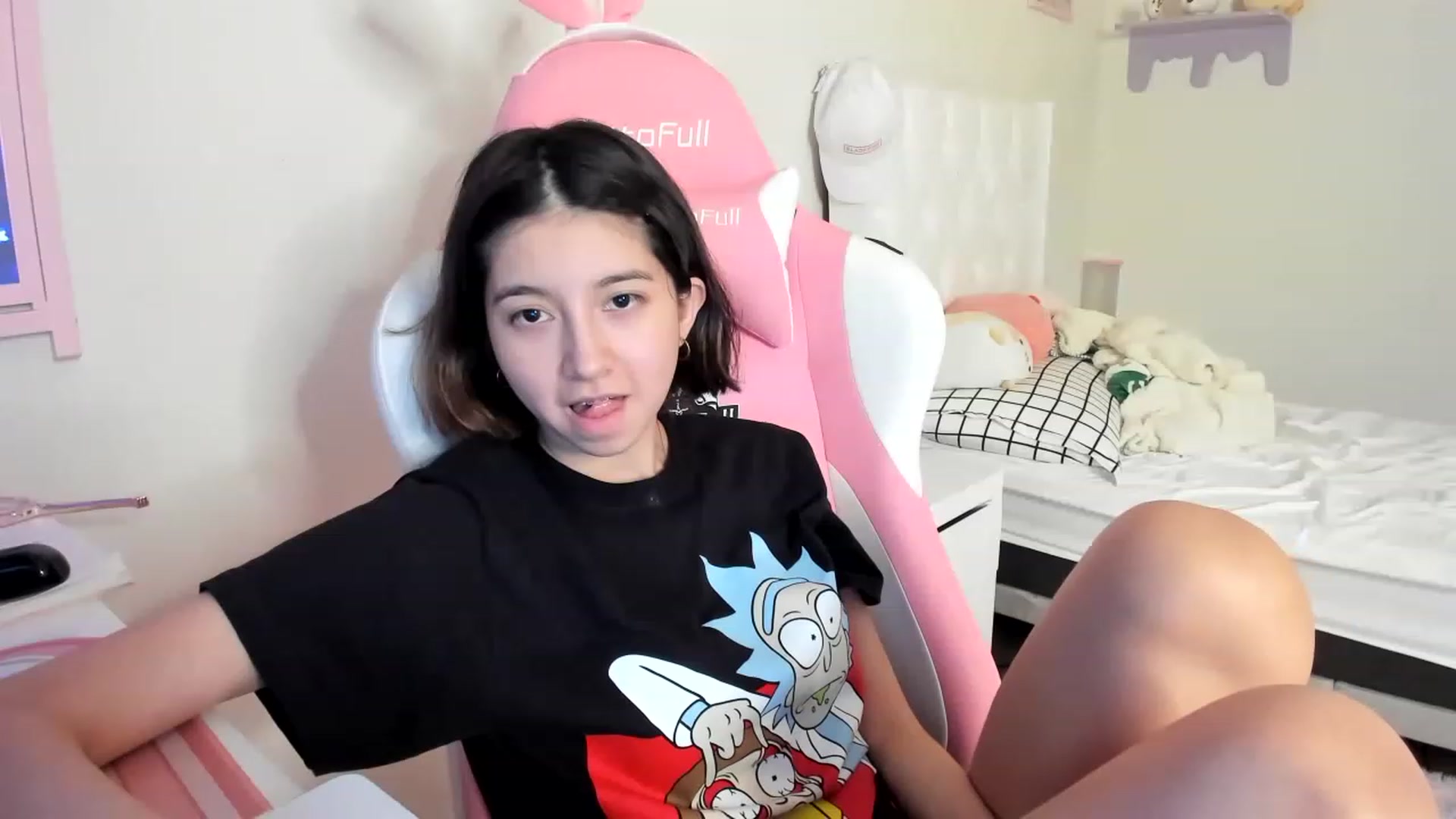 Gallery image thumbnail from Cherrycute666's myfreecams stream on, 05/15/2023, 05:24 image 2 of 20