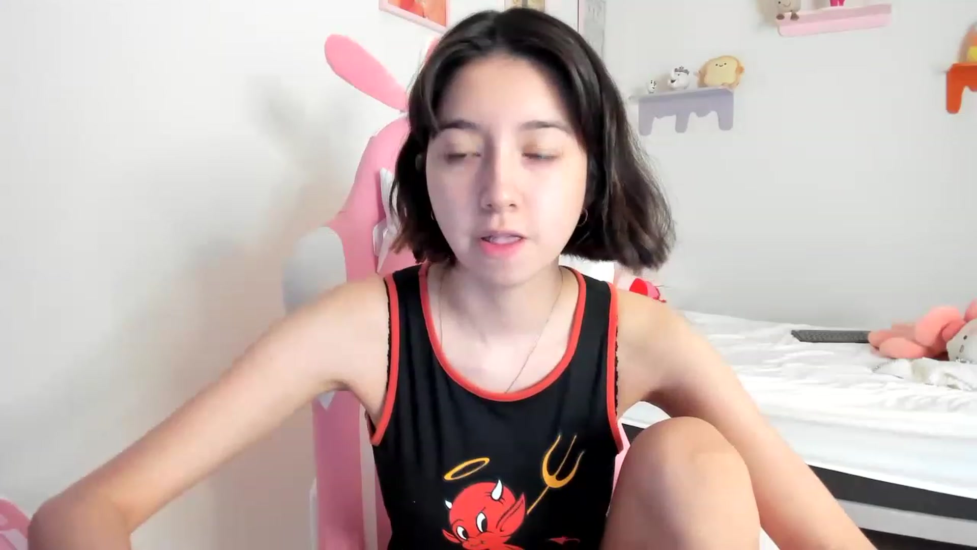 Gallery image thumbnail from Cherrycute666's myfreecams stream on, 05/15/2023, 18:13 image 9 of 20