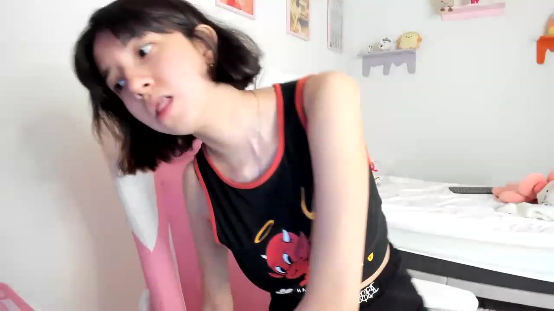 Gallery image thumbnail from Cherrycute666's myfreecams stream on, 05/15/2023, 18:13 image 14 of 20