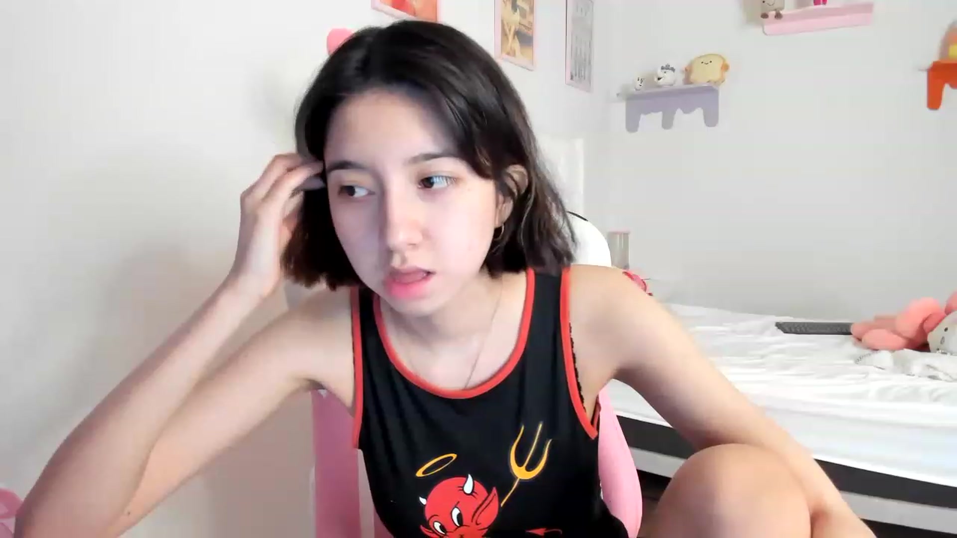 Gallery image thumbnail from Cherrycute666's myfreecams stream on, 05/15/2023, 18:13 image 10 of 20