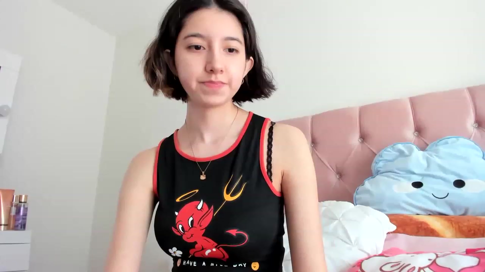 Gallery image thumbnail from Cherrycute666's myfreecams stream on, 05/15/2023, 20:12 image 13 of 20