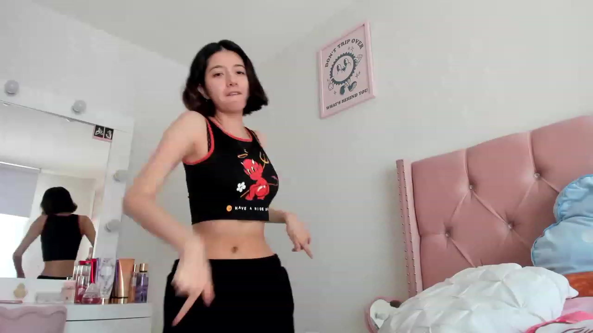 Gallery image thumbnail from Cherrycute666's myfreecams stream on, 05/15/2023, 20:12 image 19 of 20