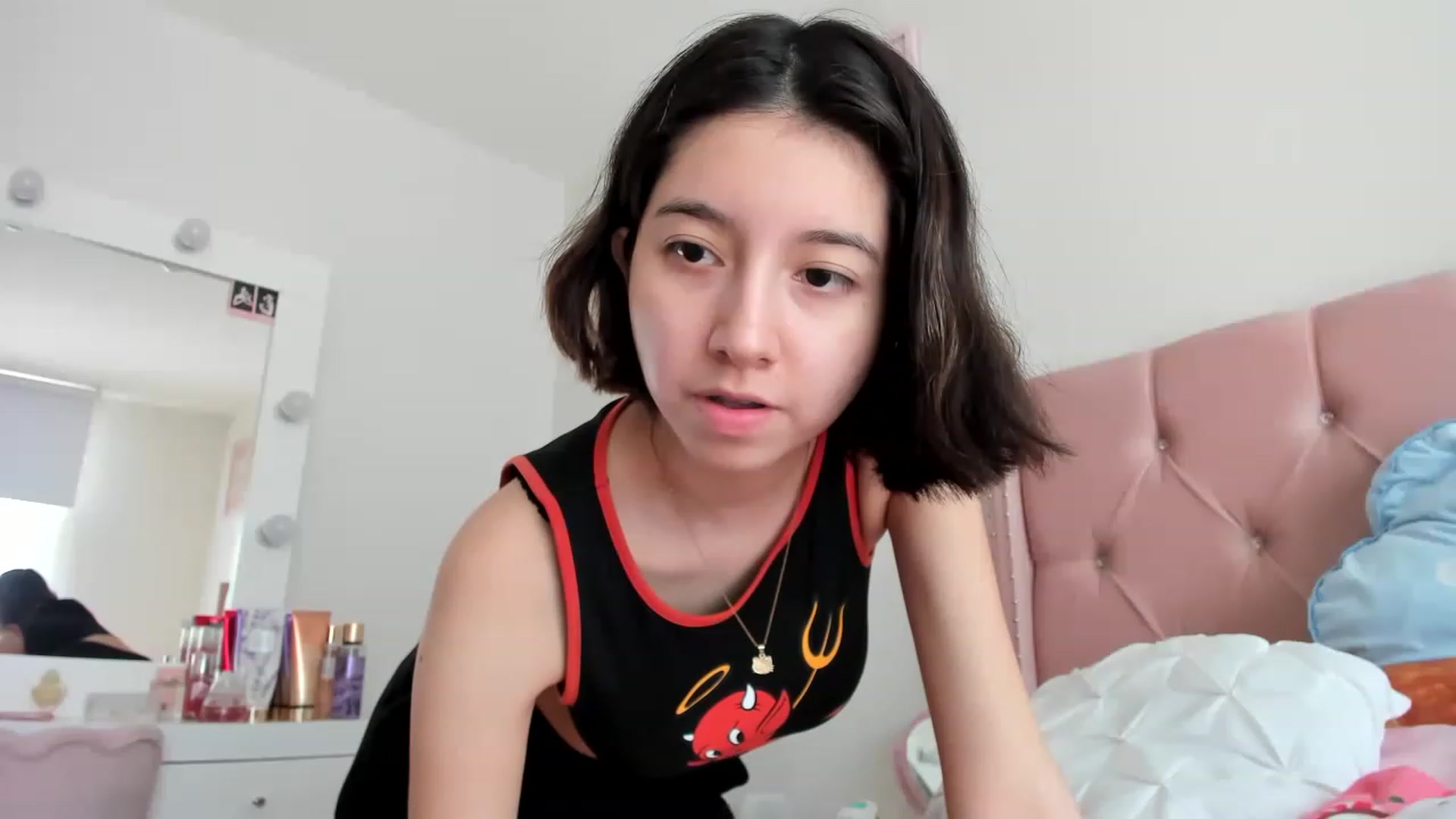 Gallery image thumbnail from Cherrycute666's myfreecams stream on, 05/15/2023, 20:12 image 20 of 20