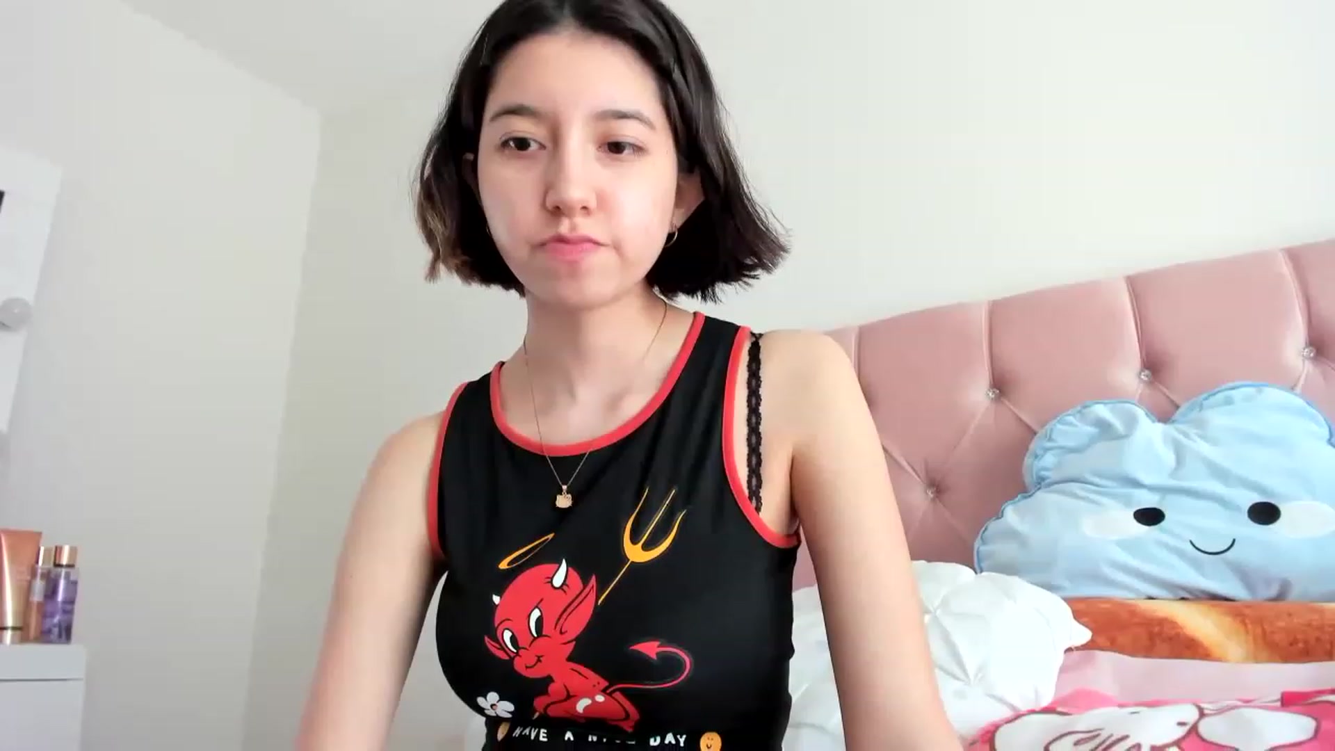 Gallery image thumbnail from Cherrycute666's myfreecams stream on, 05/15/2023, 20:12 image 15 of 20