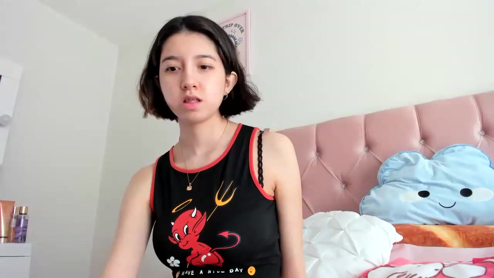 Gallery image thumbnail from Cherrycute666's myfreecams stream on, 05/15/2023, 20:12 image 14 of 20