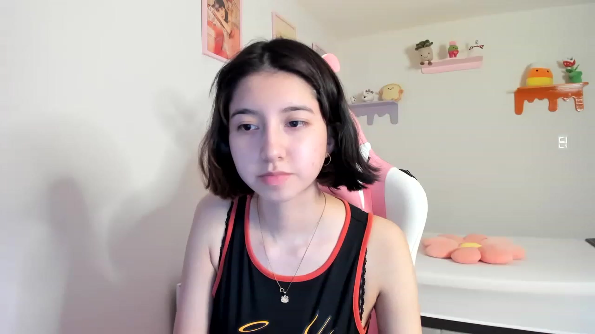 Gallery image thumbnail from Cherrycute666's myfreecams stream on, 05/16/2023, 04:35 image 1 of 20