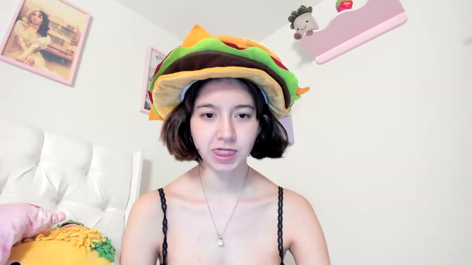 Gallery image thumbnail from Cherrycute666's myfreecams stream on, 05/16/2023, 05:58 image 16 of 20