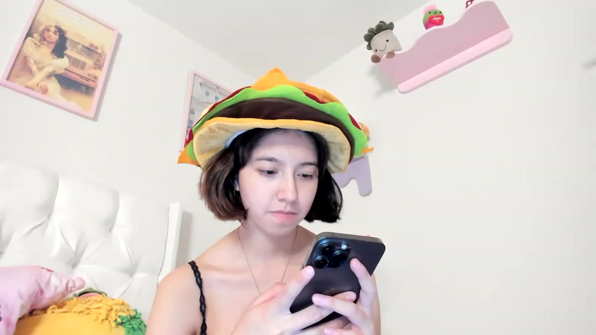 Gallery image thumbnail from Cherrycute666's myfreecams stream on, 05/16/2023, 05:58 image 12 of 20