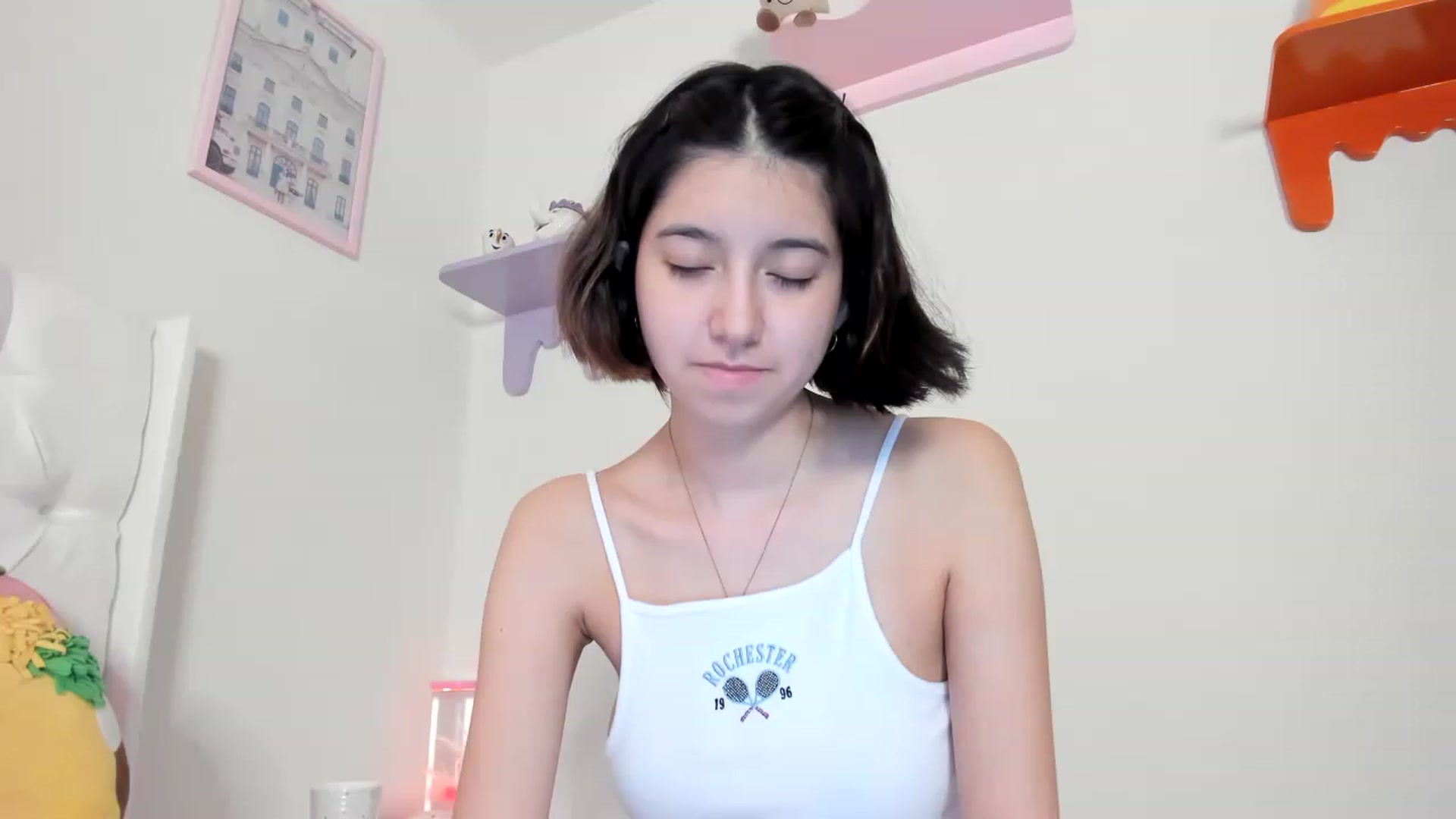 Gallery image thumbnail from Cherrycute666's myfreecams stream on, 05/16/2023, 09:33 image 1 of 20