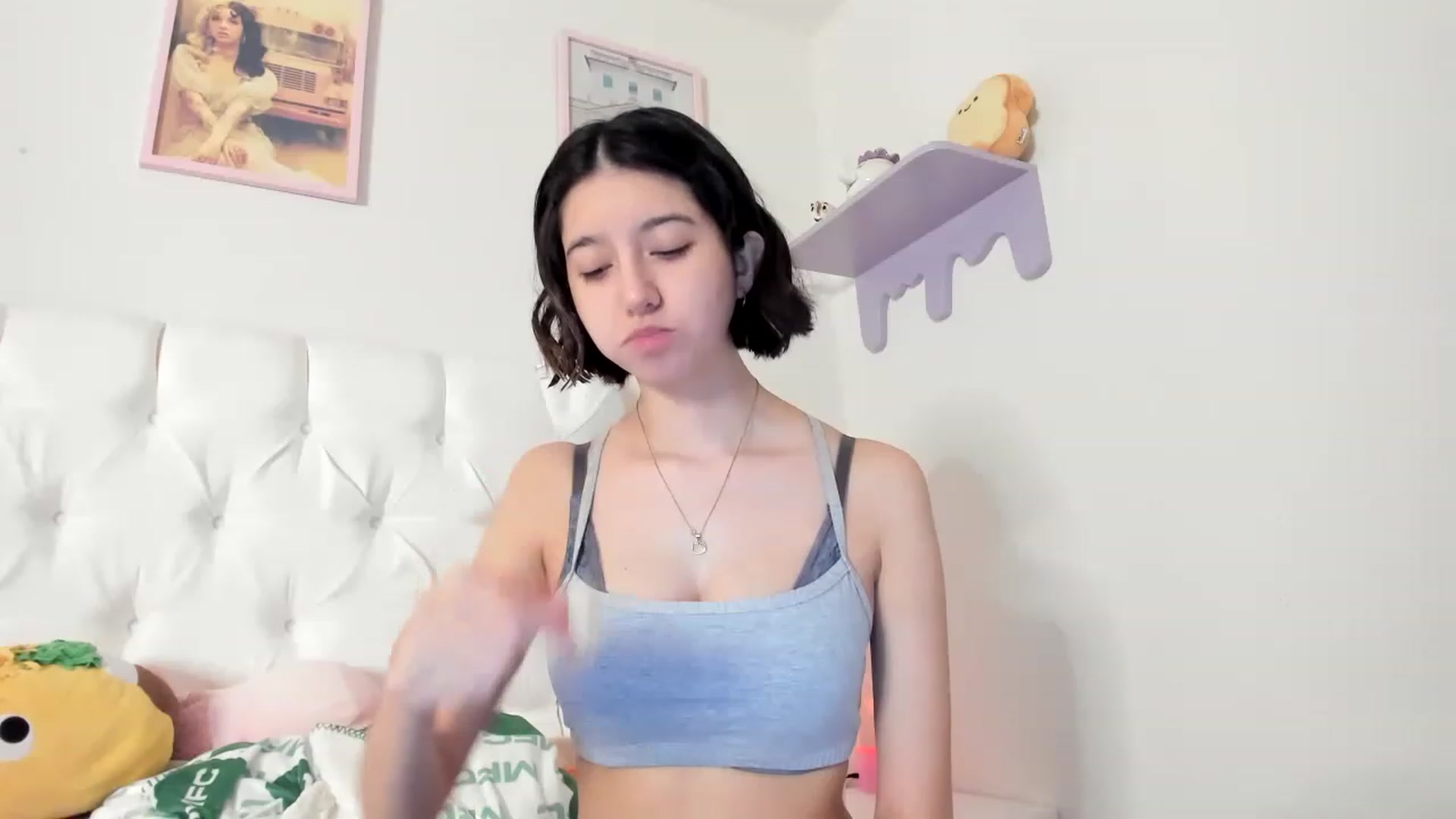 Gallery image thumbnail from Cherrycute666's myfreecams stream on, 05/17/2023, 08:46 image 2 of 20