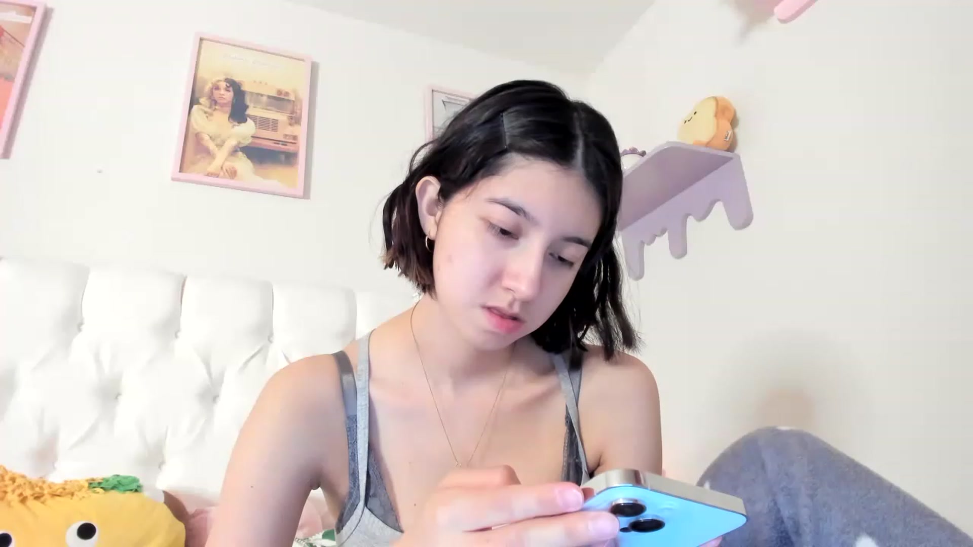 Gallery image thumbnail from Cherrycute666's myfreecams stream on, 05/17/2023, 08:46 image 5 of 20