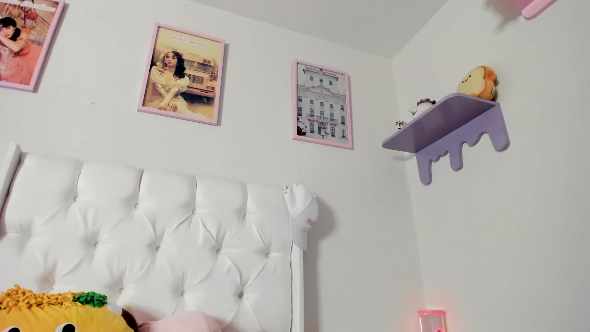 Gallery image thumbnail from Cherrycute666's myfreecams stream on, 05/17/2023, 09:53 image 13 of 20