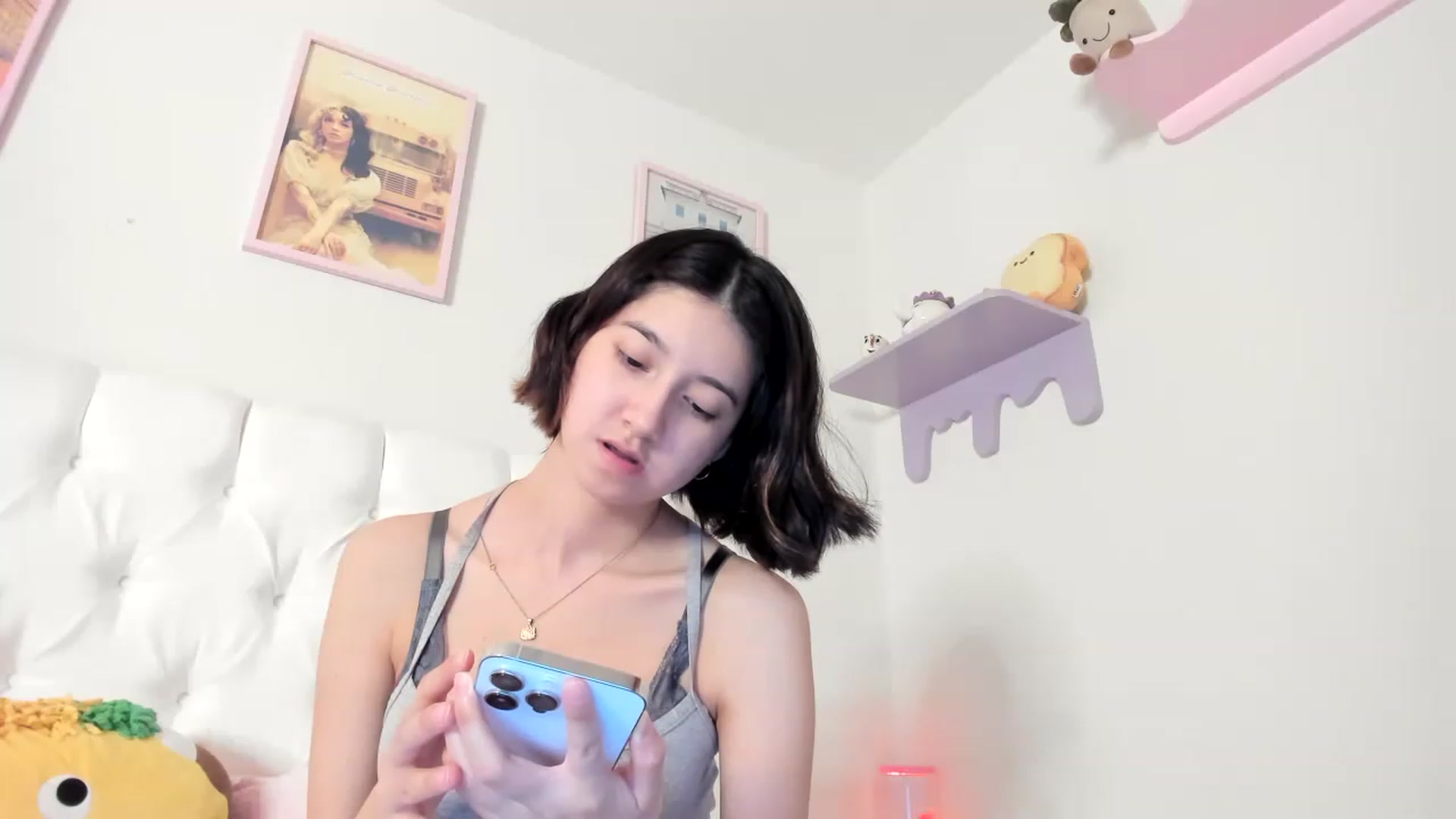 Gallery image thumbnail from Cherrycute666's myfreecams stream on, 05/17/2023, 09:53 image 11 of 20