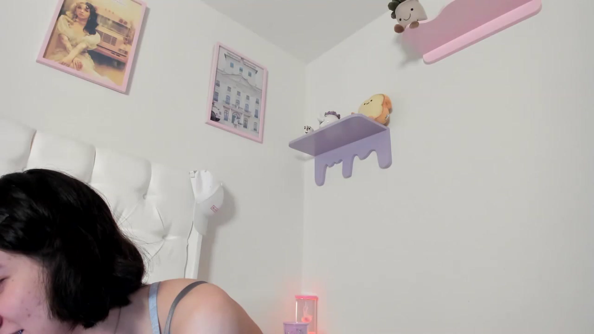 Gallery image thumbnail from Cherrycute666's myfreecams stream on, 05/17/2023, 09:53 image 6 of 20