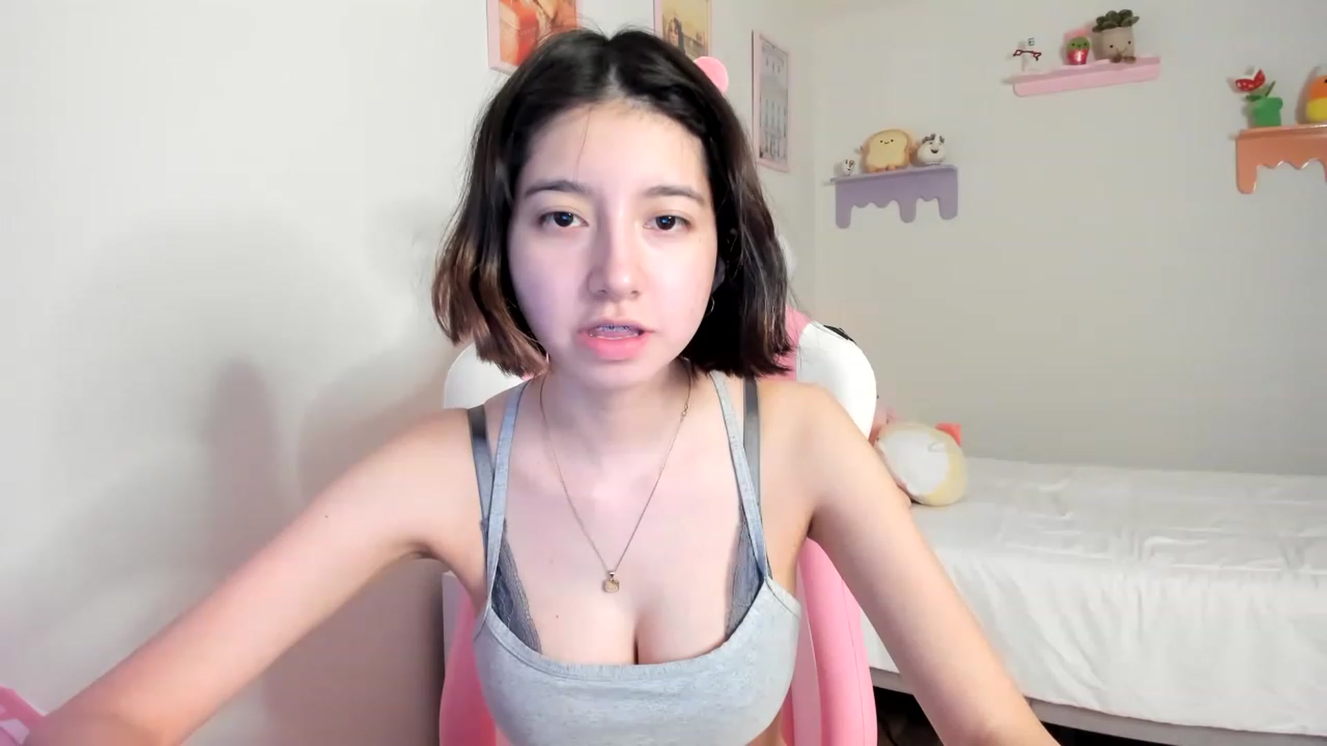 Gallery image thumbnail from Cherrycute666's myfreecams stream on, 05/18/2023, 02:53 image 6 of 20