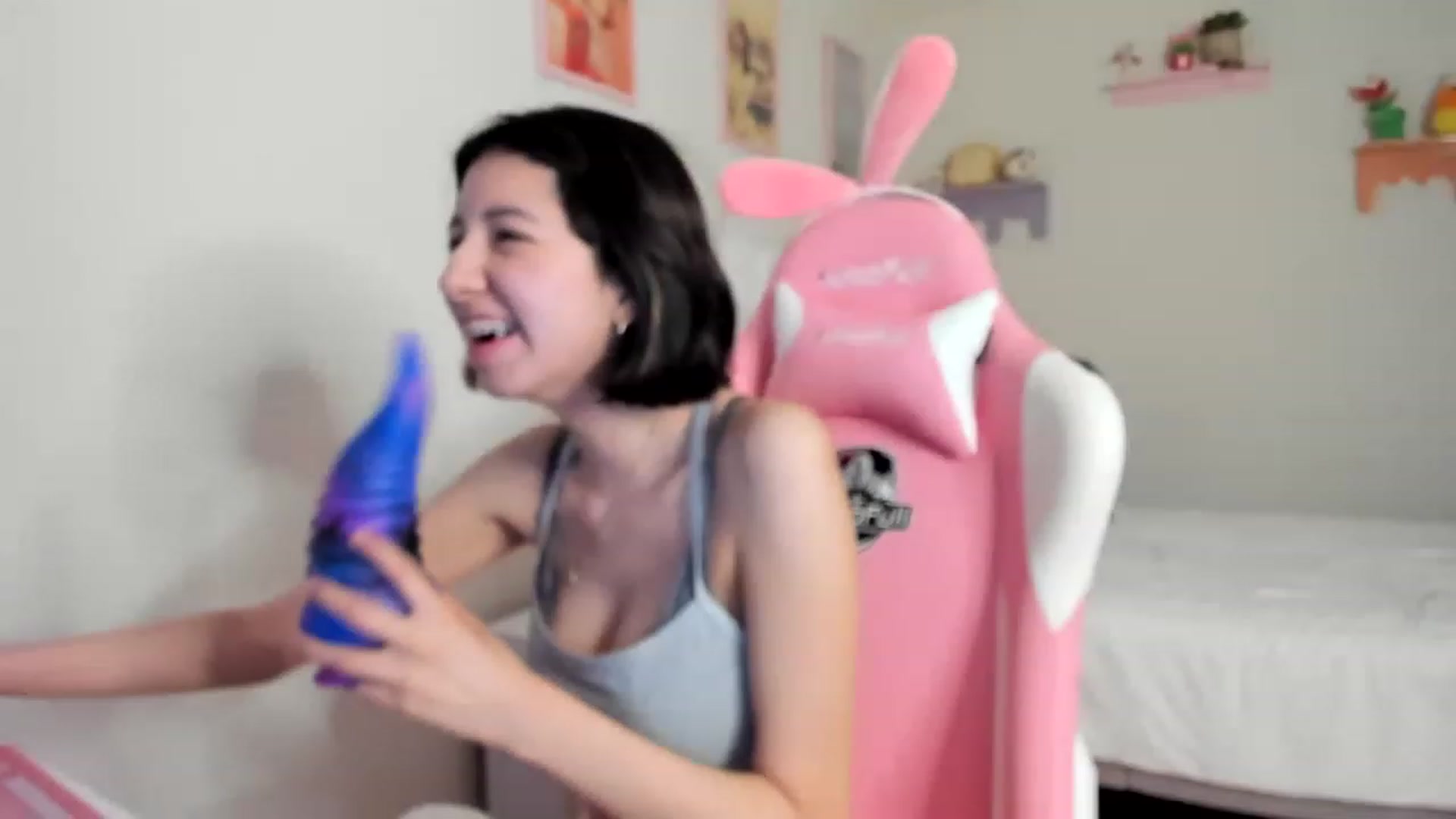 Gallery image thumbnail from Cherrycute666's myfreecams stream on, 05/18/2023, 02:53 image 3 of 20
