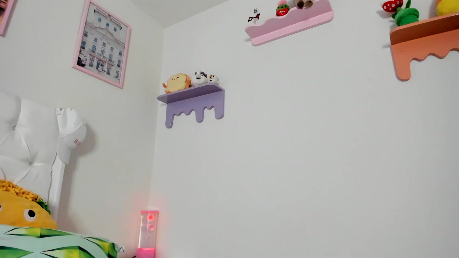 Gallery image thumbnail from Cherrycute666's myfreecams stream on, 05/18/2023, 06:52 image 17 of 20