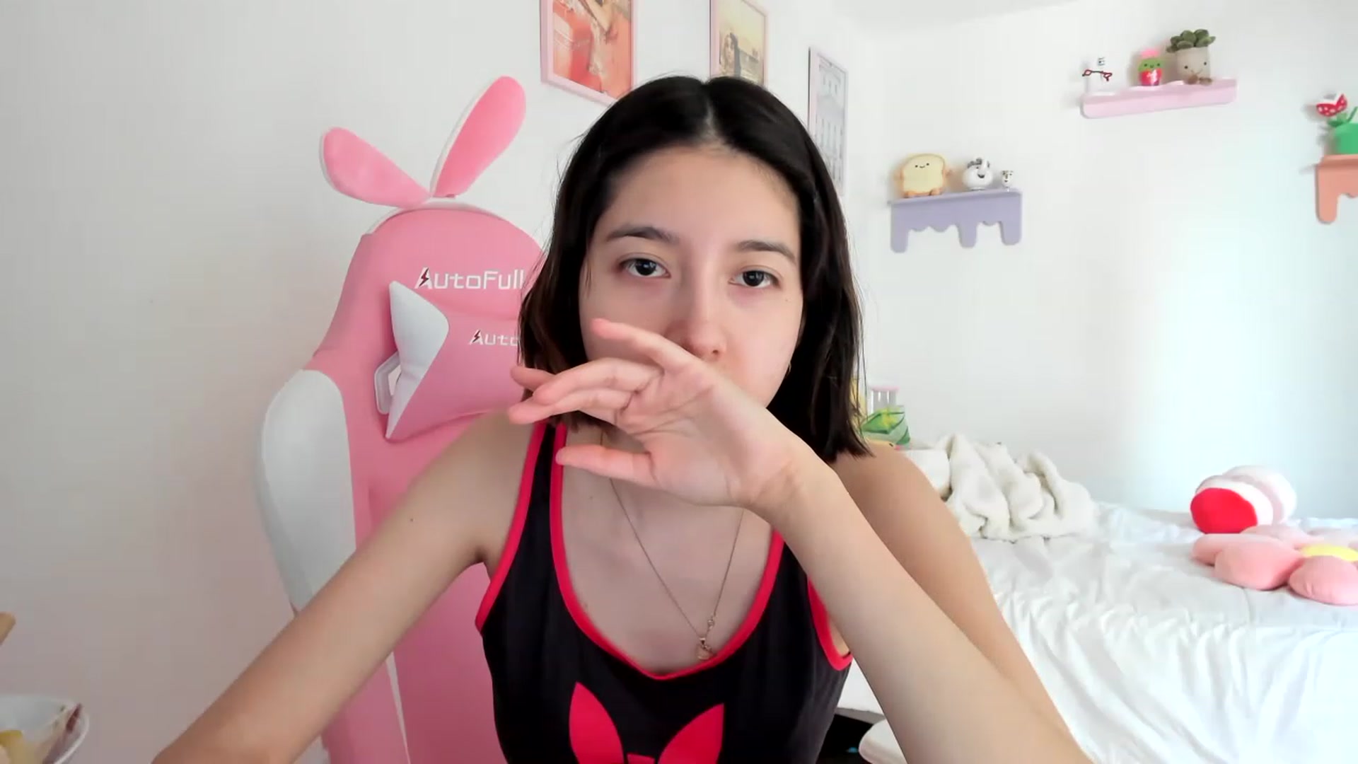 Gallery image thumbnail from Cherrycute666's myfreecams stream on, 05/18/2023, 21:54 image 7 of 20