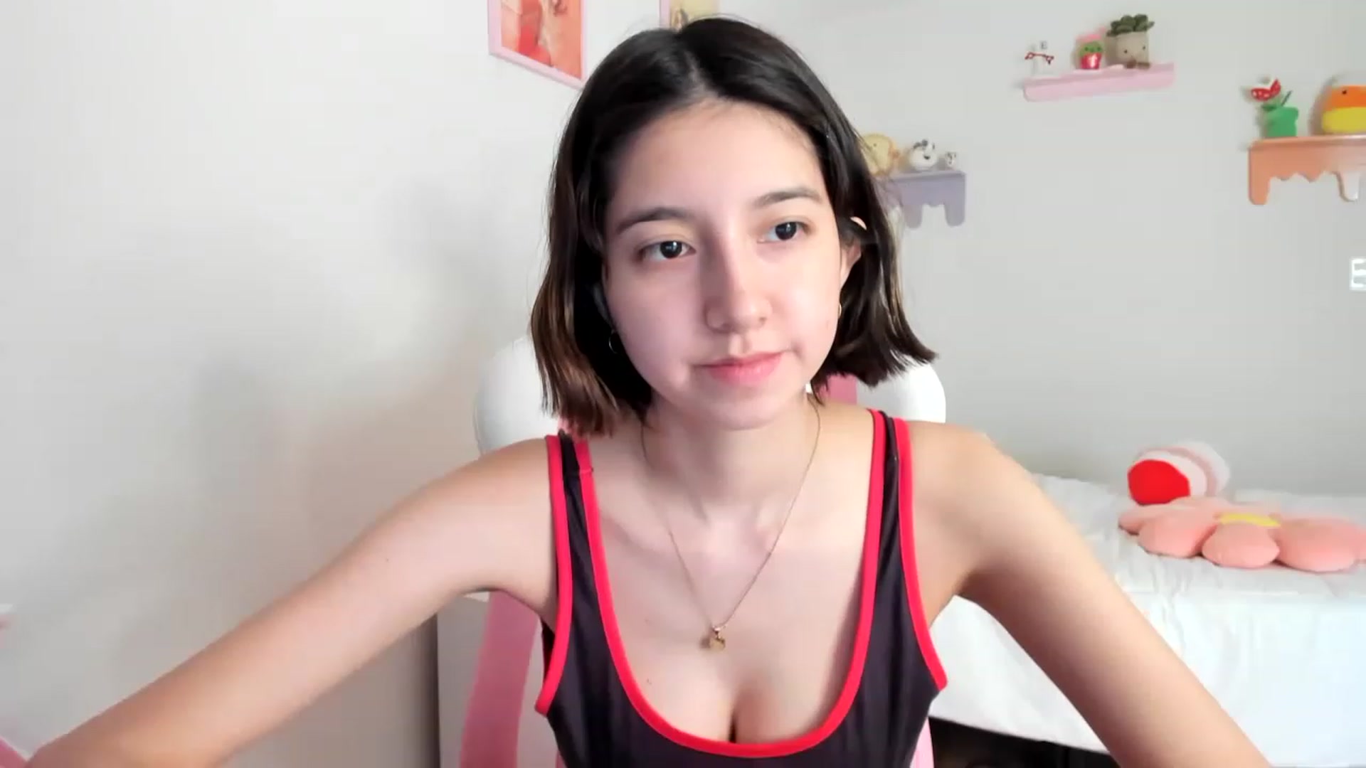 Gallery image thumbnail from Cherrycute666's myfreecams stream on, 05/18/2023, 21:54 image 15 of 20