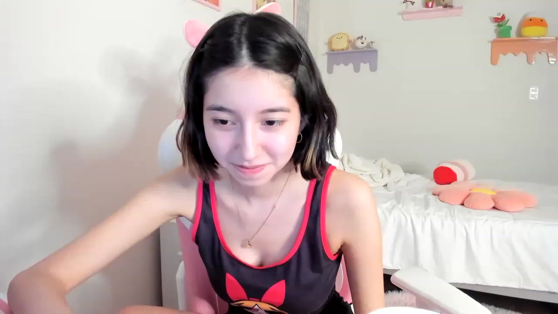 Gallery image thumbnail from Cherrycute666's myfreecams stream on, 05/19/2023, 02:18 image 6 of 20