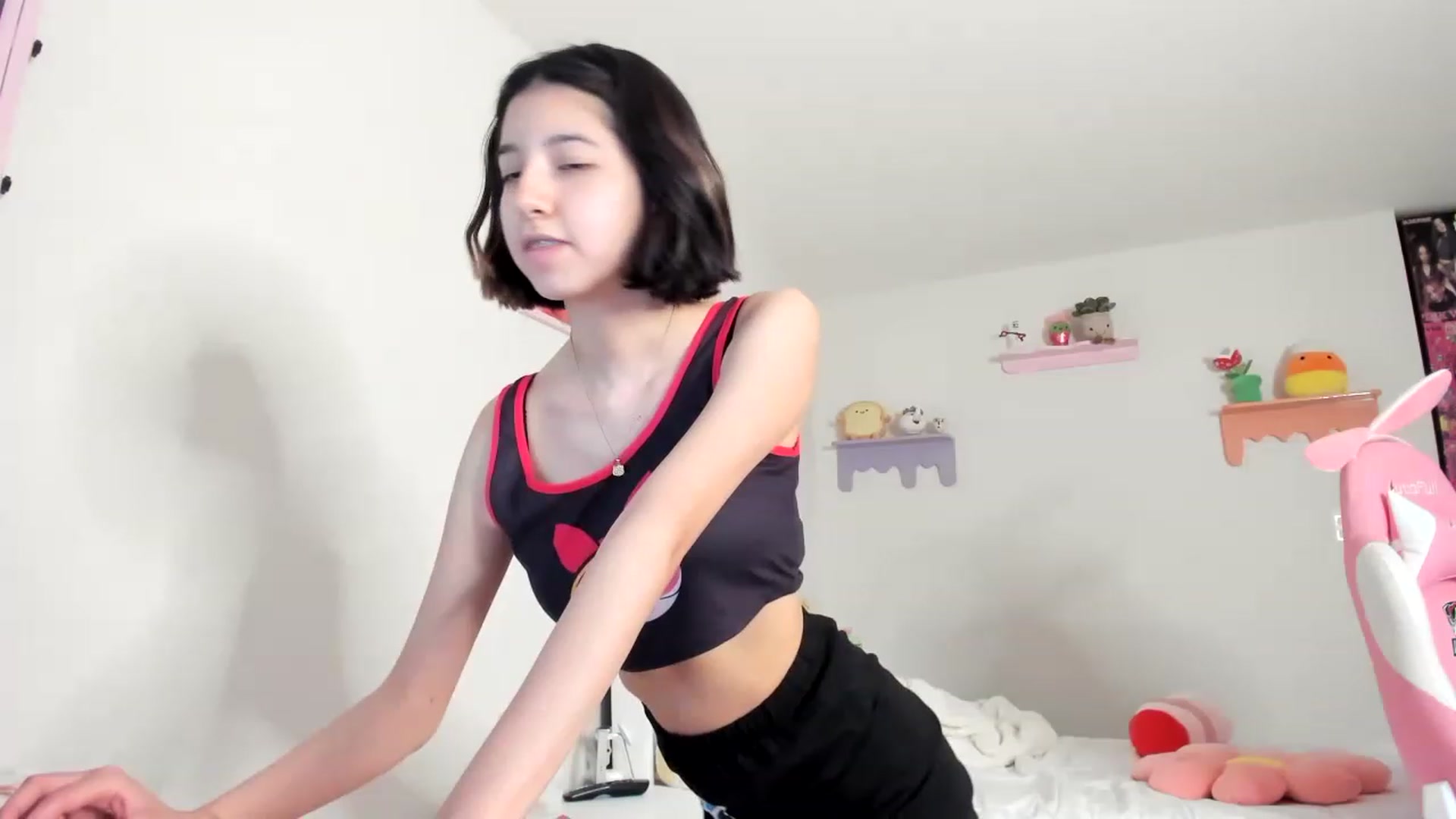 Gallery image thumbnail from Cherrycute666's myfreecams stream on, 05/19/2023, 03:17 image 7 of 20