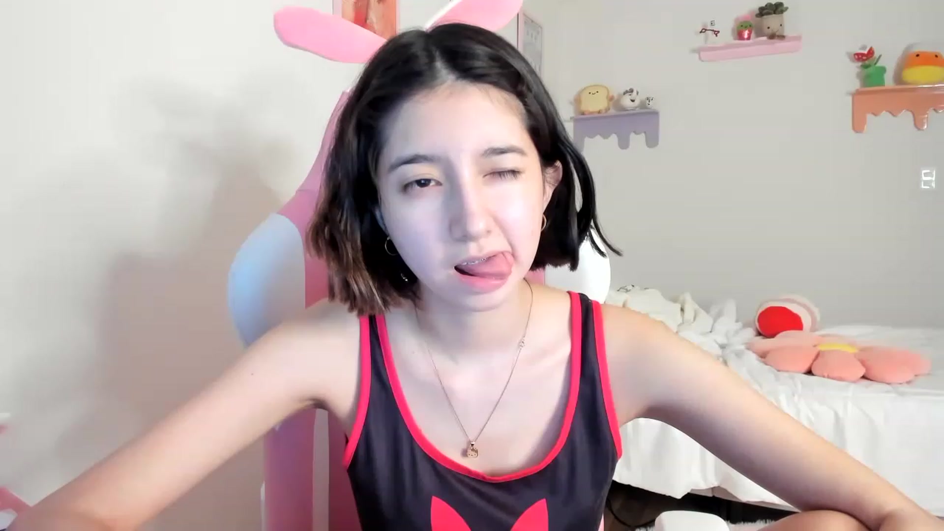 Gallery image thumbnail from Cherrycute666's myfreecams stream on, 05/19/2023, 03:17 image 18 of 20
