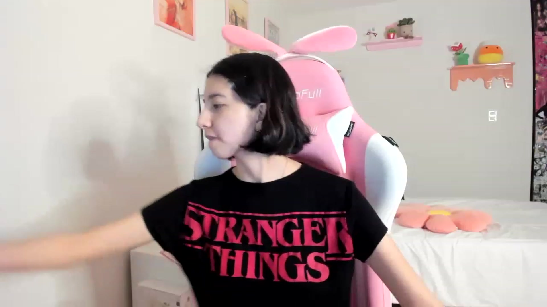 Gallery image thumbnail from Cherrycute666's myfreecams stream on, 05/19/2023, 07:57 image 9 of 20