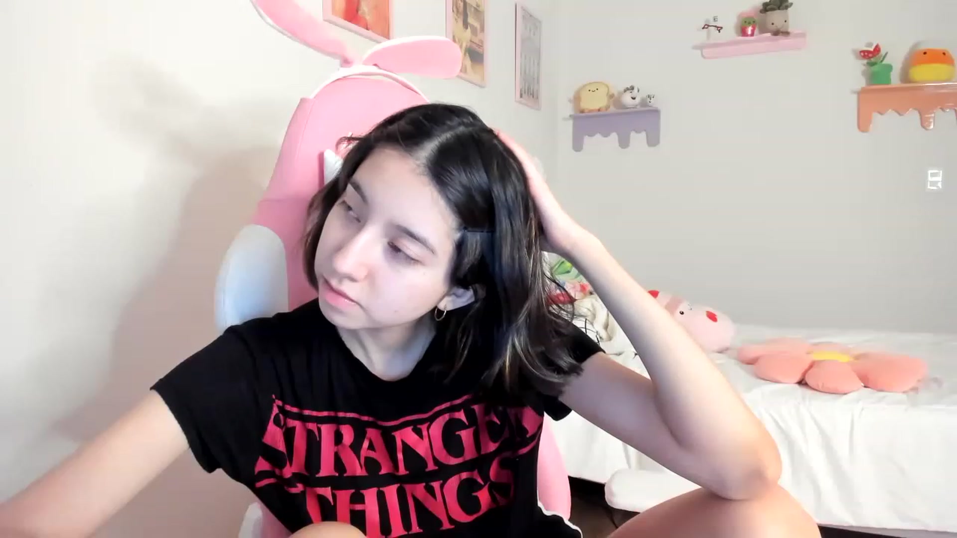 Gallery image thumbnail from Cherrycute666's myfreecams stream on, 05/19/2023, 07:57 image 12 of 20