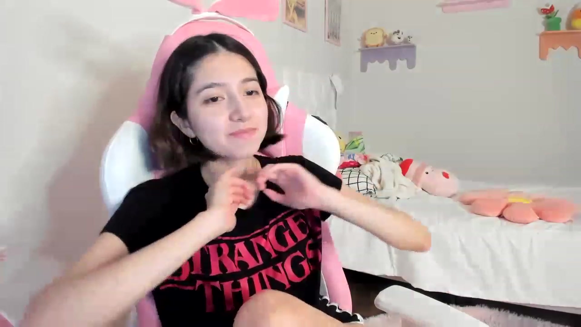 Gallery image thumbnail from Cherrycute666's myfreecams stream on, 05/19/2023, 07:57 image 15 of 20