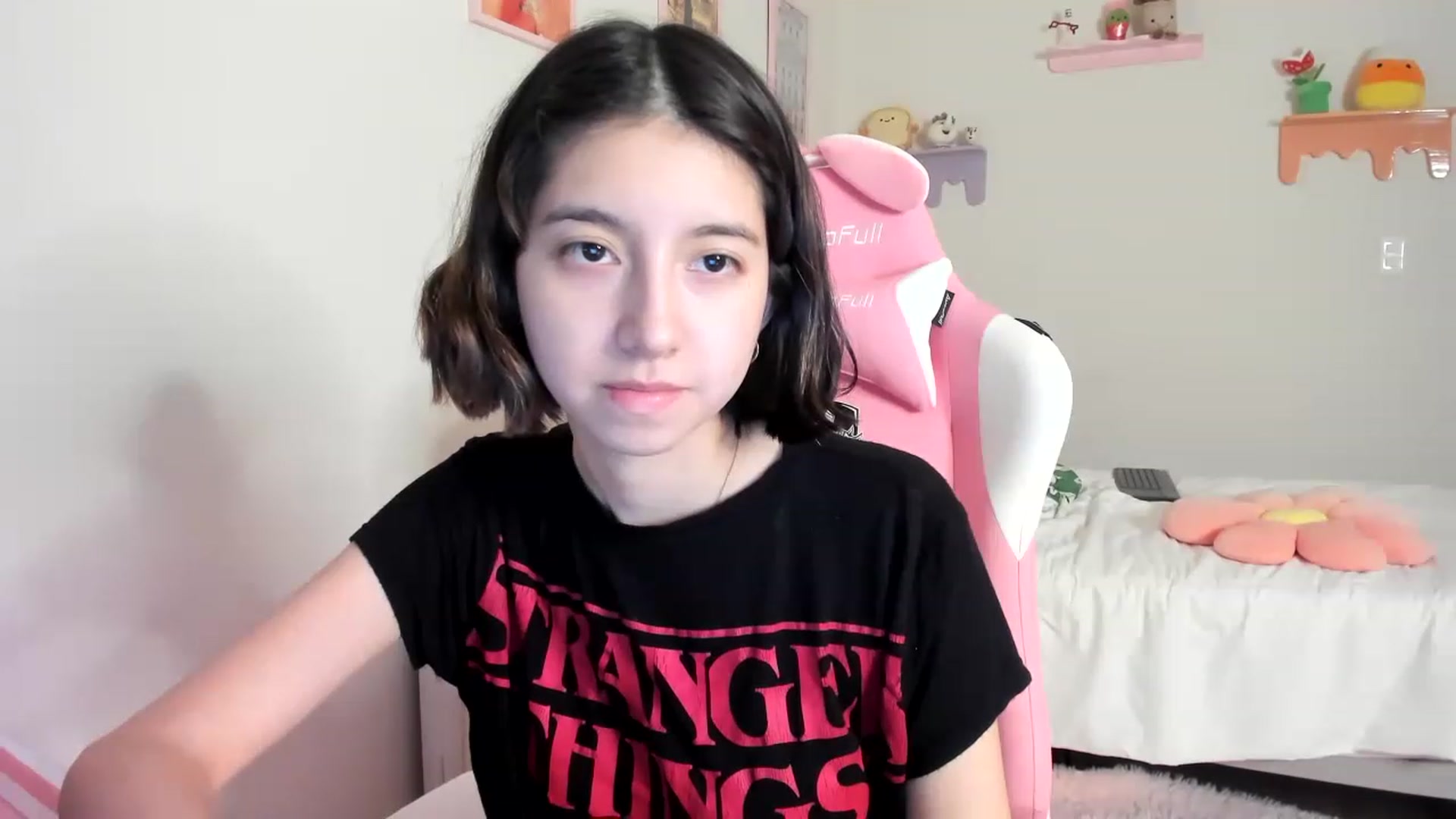 Gallery image thumbnail from Cherrycute666's myfreecams stream on, 05/19/2023, 09:53 image 20 of 20