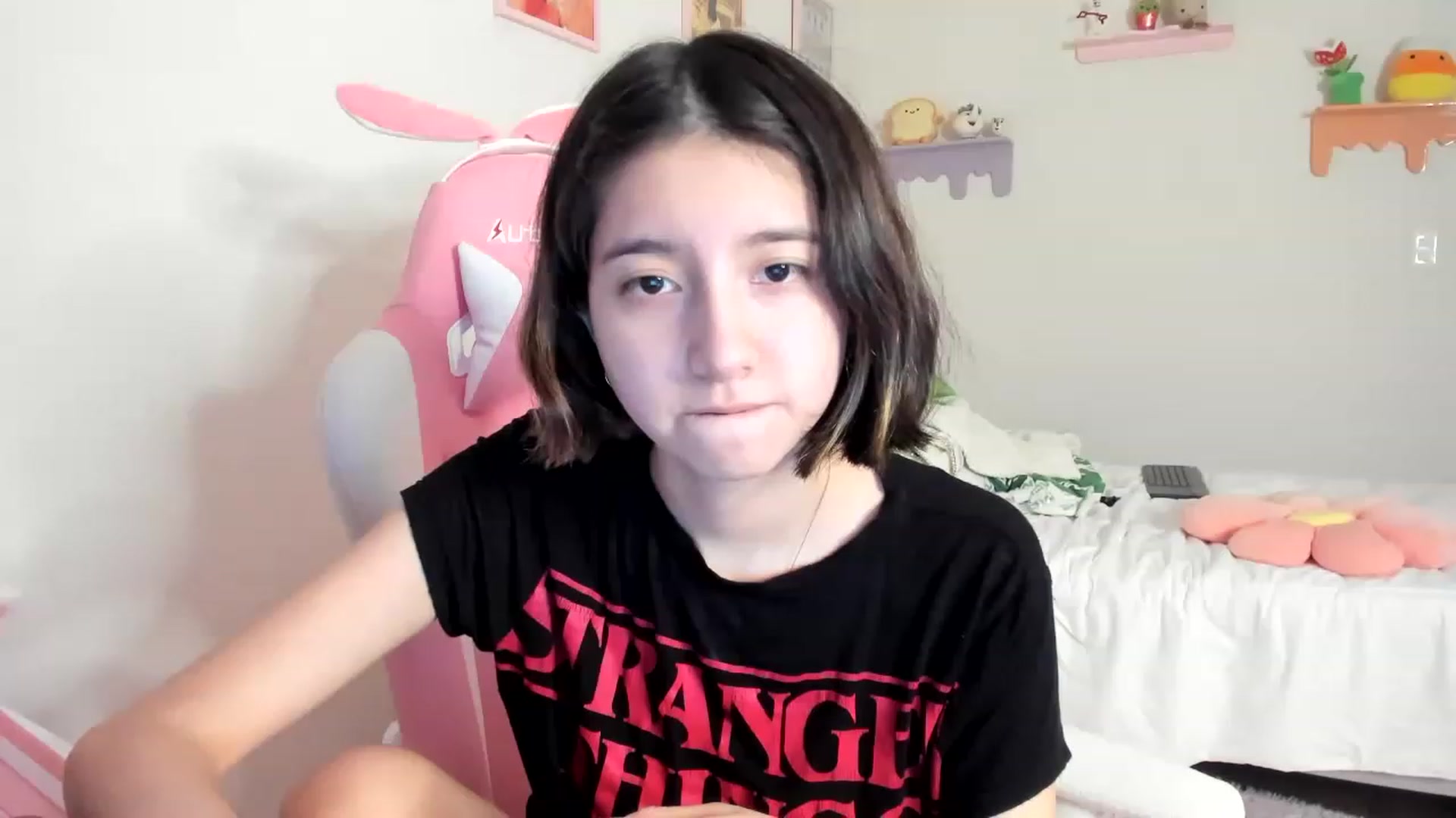 Gallery image thumbnail from Cherrycute666's myfreecams stream on, 05/19/2023, 09:53 image 11 of 20