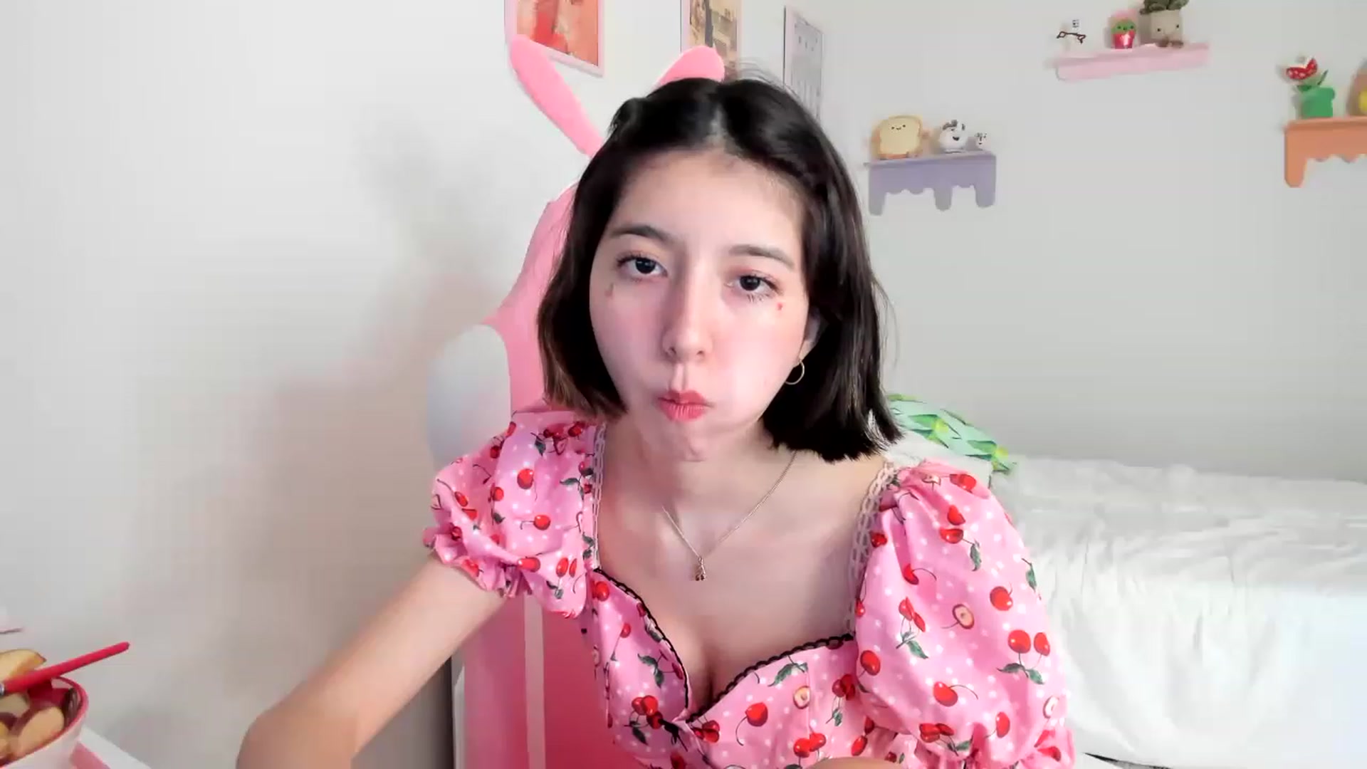 Gallery image thumbnail from Cherrycute666's myfreecams stream on, 05/19/2023, 23:29 image 11 of 20