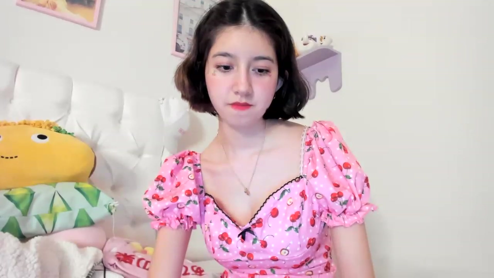 Gallery image thumbnail from Cherrycute666's myfreecams stream on, 05/20/2023, 03:29 image 16 of 20