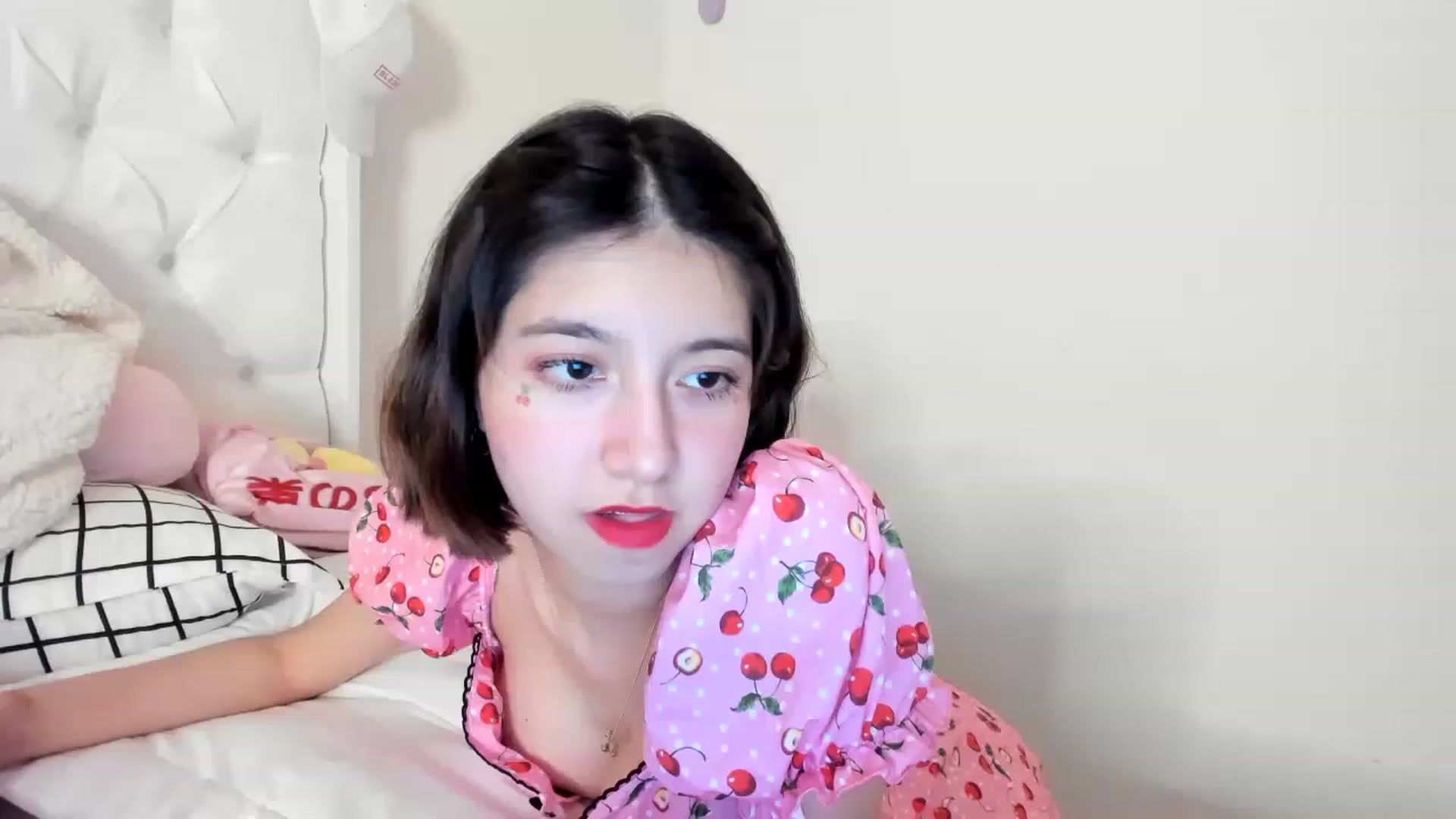 Gallery image thumbnail from Cherrycute666's myfreecams stream on, 05/20/2023, 05:35 image 14 of 20