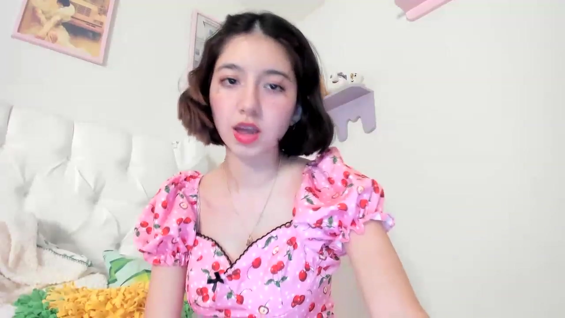 Gallery image thumbnail from Cherrycute666's myfreecams stream on, 05/20/2023, 08:47 image 17 of 20