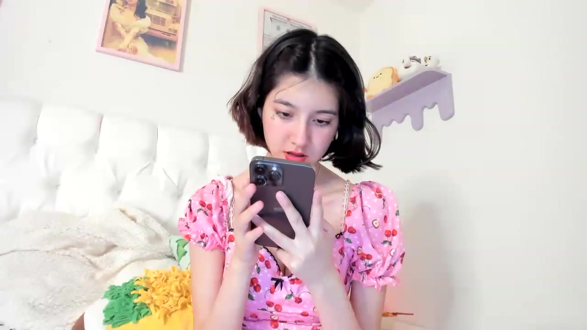 Gallery image thumbnail from Cherrycute666's myfreecams stream on, 05/20/2023, 08:47 image 13 of 20