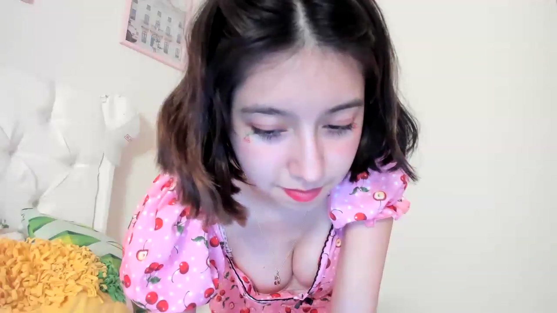 Gallery image thumbnail from Cherrycute666's myfreecams stream on, 05/20/2023, 08:47 image 19 of 20