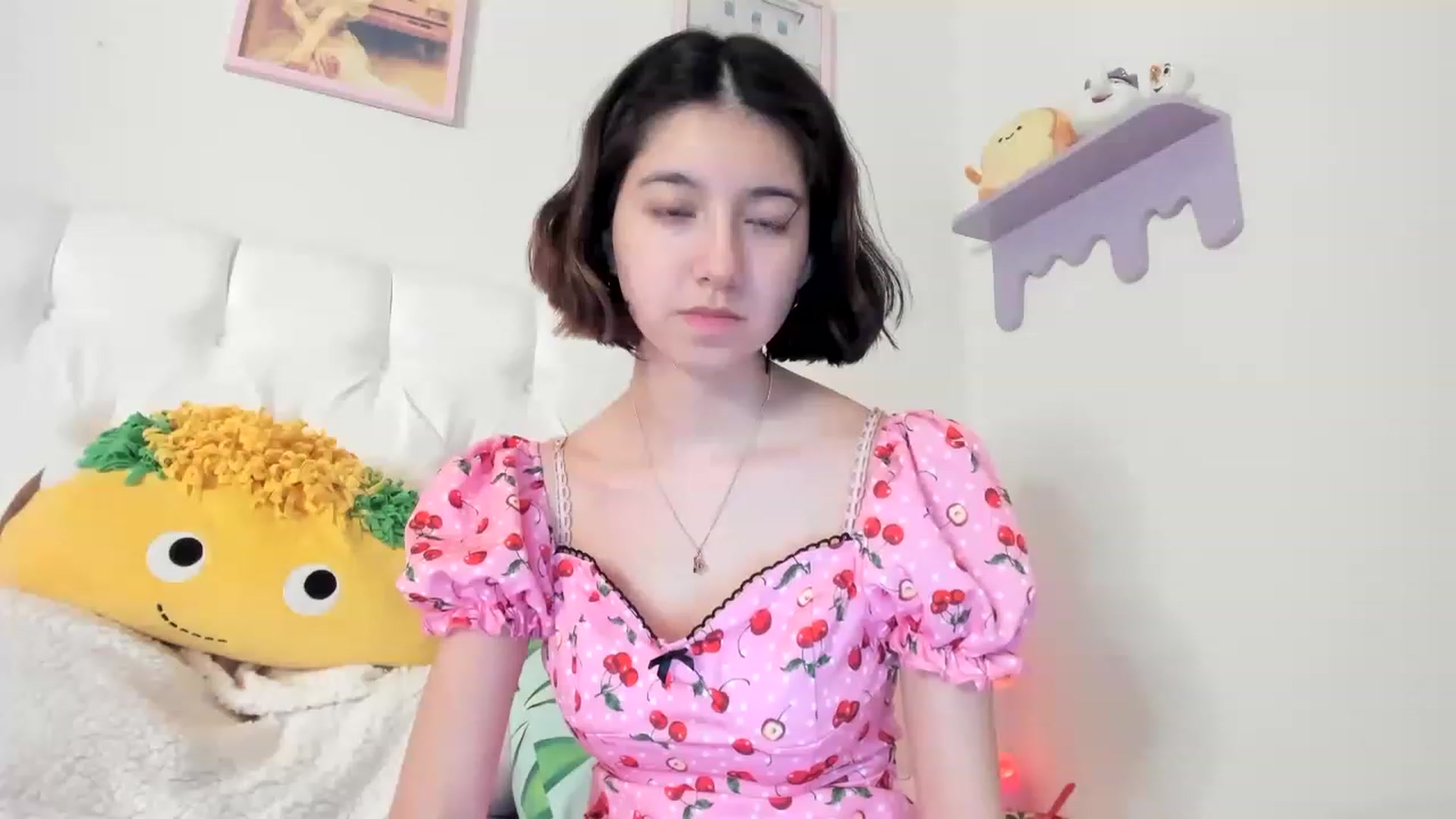 Gallery image thumbnail from Cherrycute666's myfreecams stream on, 05/20/2023, 10:01 image 16 of 20