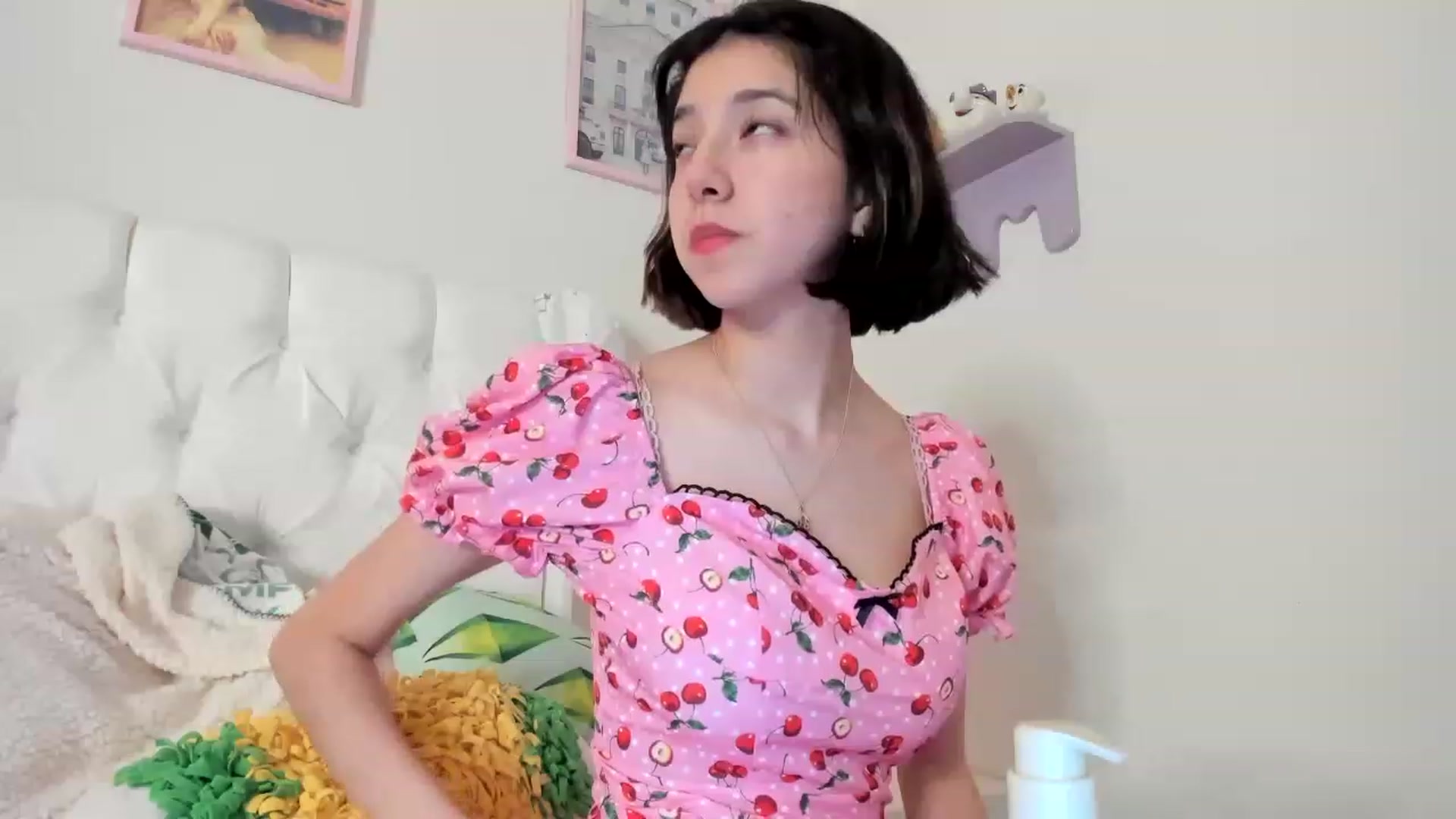 Gallery image thumbnail from Cherrycute666's myfreecams stream on, 05/20/2023, 10:01 image 2 of 20