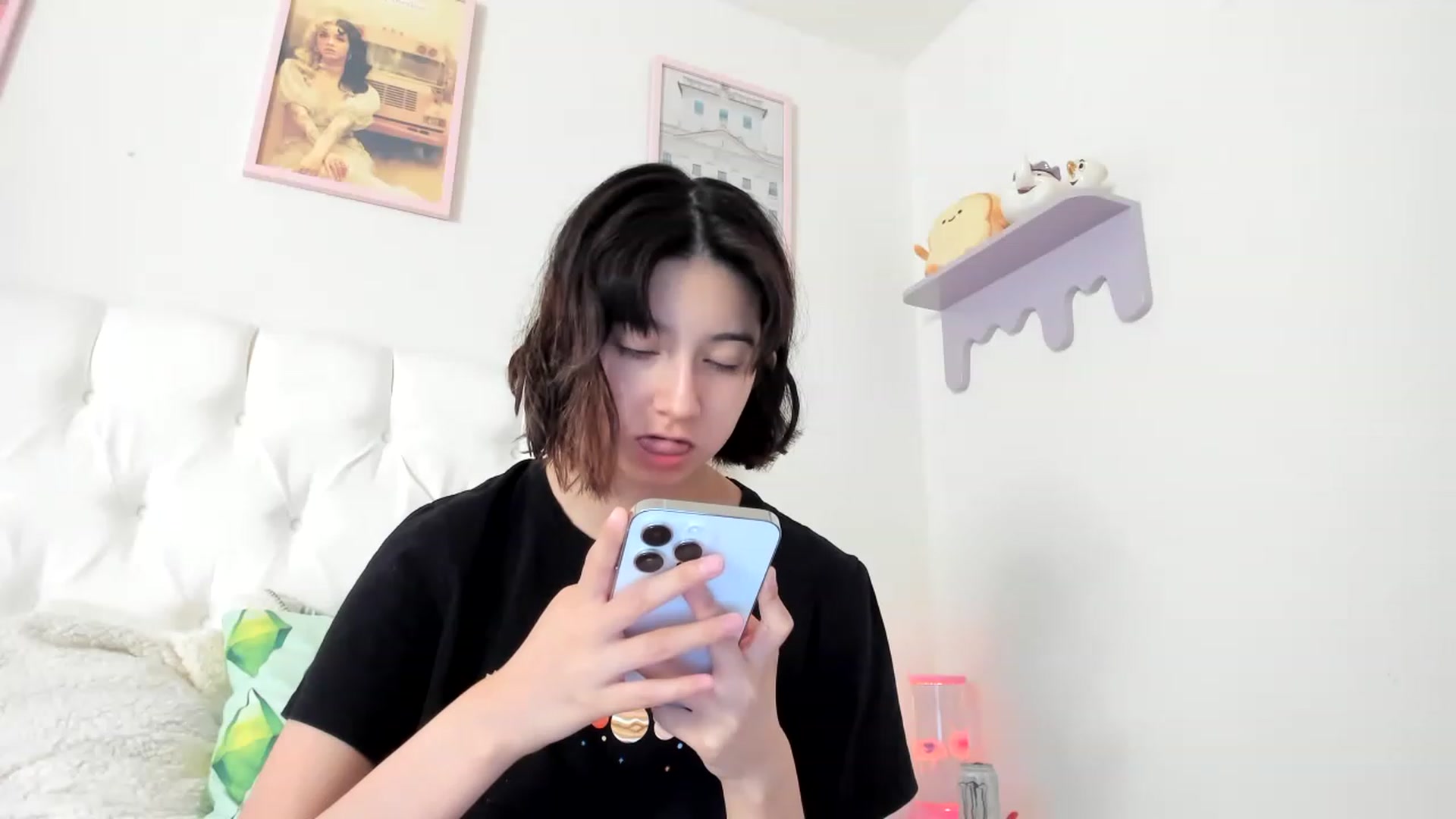 Gallery image thumbnail from Cherrycute666's myfreecams stream on, 05/20/2023, 15:28 image 10 of 20