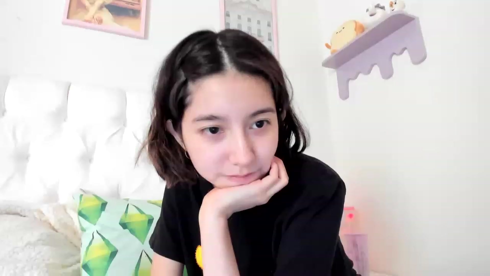 Gallery image thumbnail from Cherrycute666's myfreecams stream on, 05/20/2023, 15:28 image 17 of 20